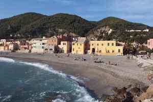 Xtrallusion photo library of independent, self-guided walking and sightseeing holidays in Italy. Pictures, images, photos and photographs taken along the way of this 1-day walking itinerary, to give you a visual impression of the day's walk.